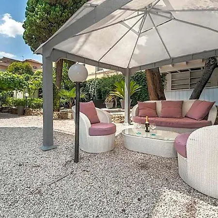 Residenza Maxima 3* Řím