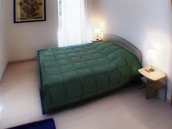 Residenza Maxima 3* Roma