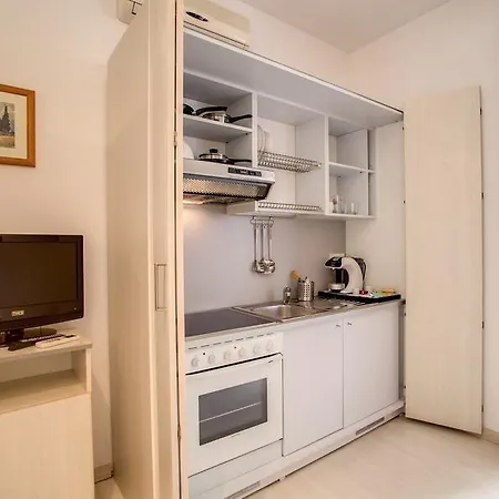 מלון דירות Residenza Maxima 3*