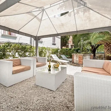 מלון דירות Residenza Maxima